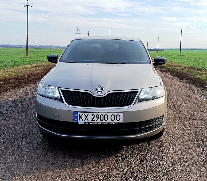 Автомобіль Skoda rapid