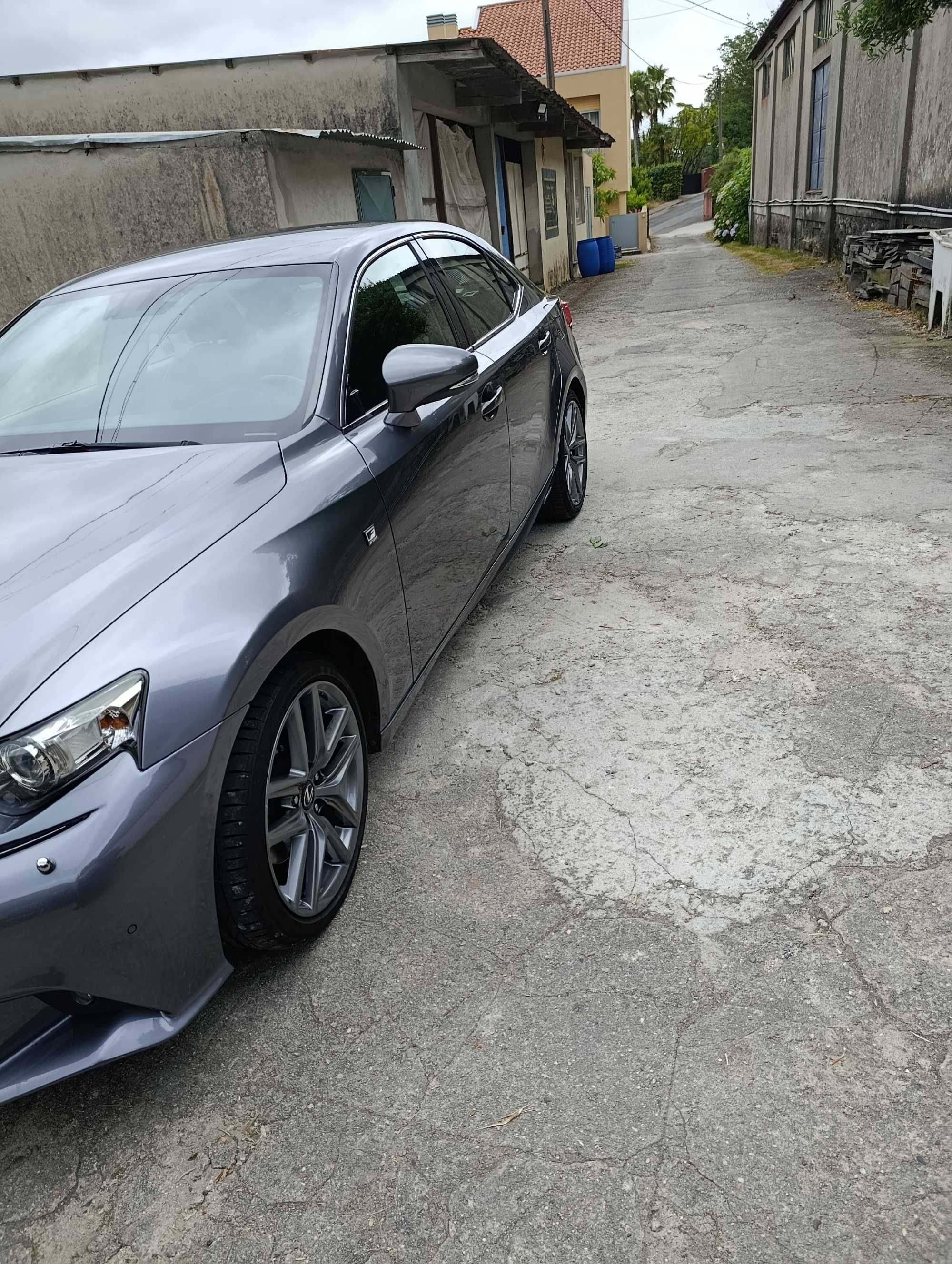 lexus IS300 sport