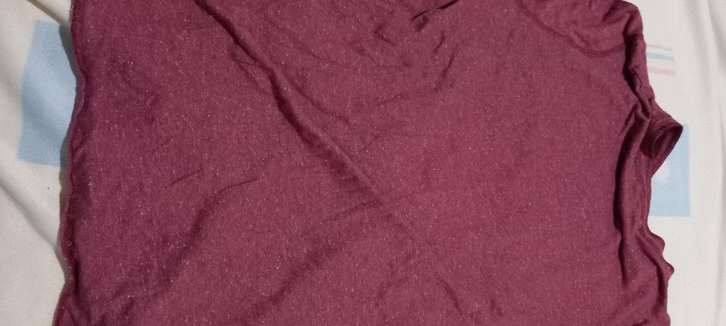 Camisola com luvas na frente