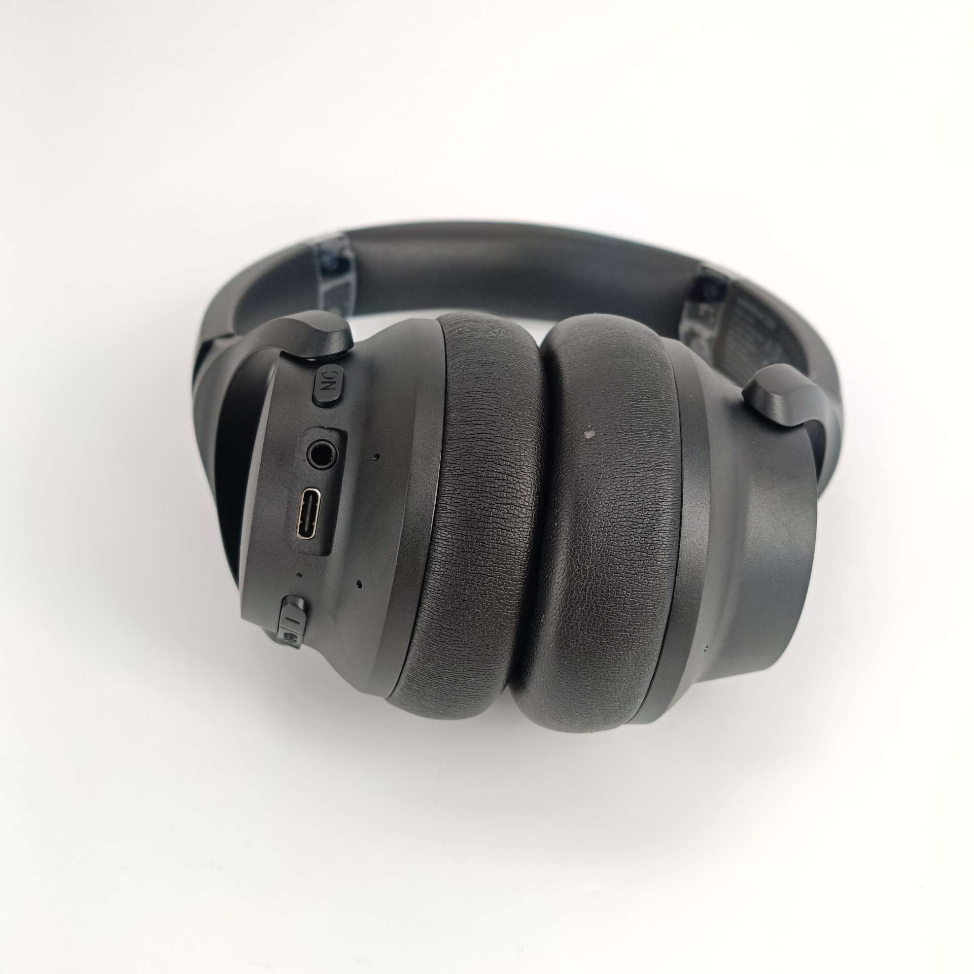 Słuchawki wokółuszne Soundcore Q20i
