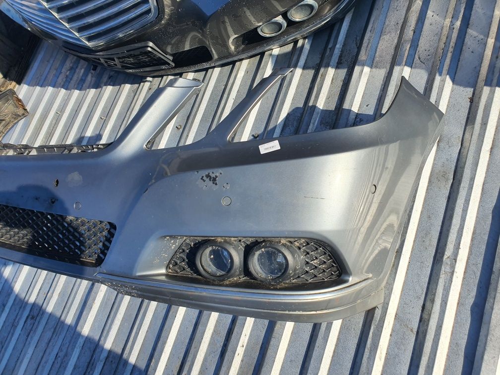Передній бампер Mercedes-Benz W212 e212 e-class e220 e250 792 колір