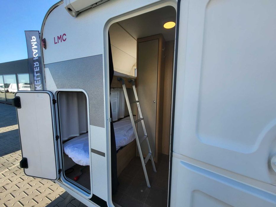 Wynajem przyczepa kempingowa 6 osobowa LMC Sassino 470 K DMC 1200 kg
