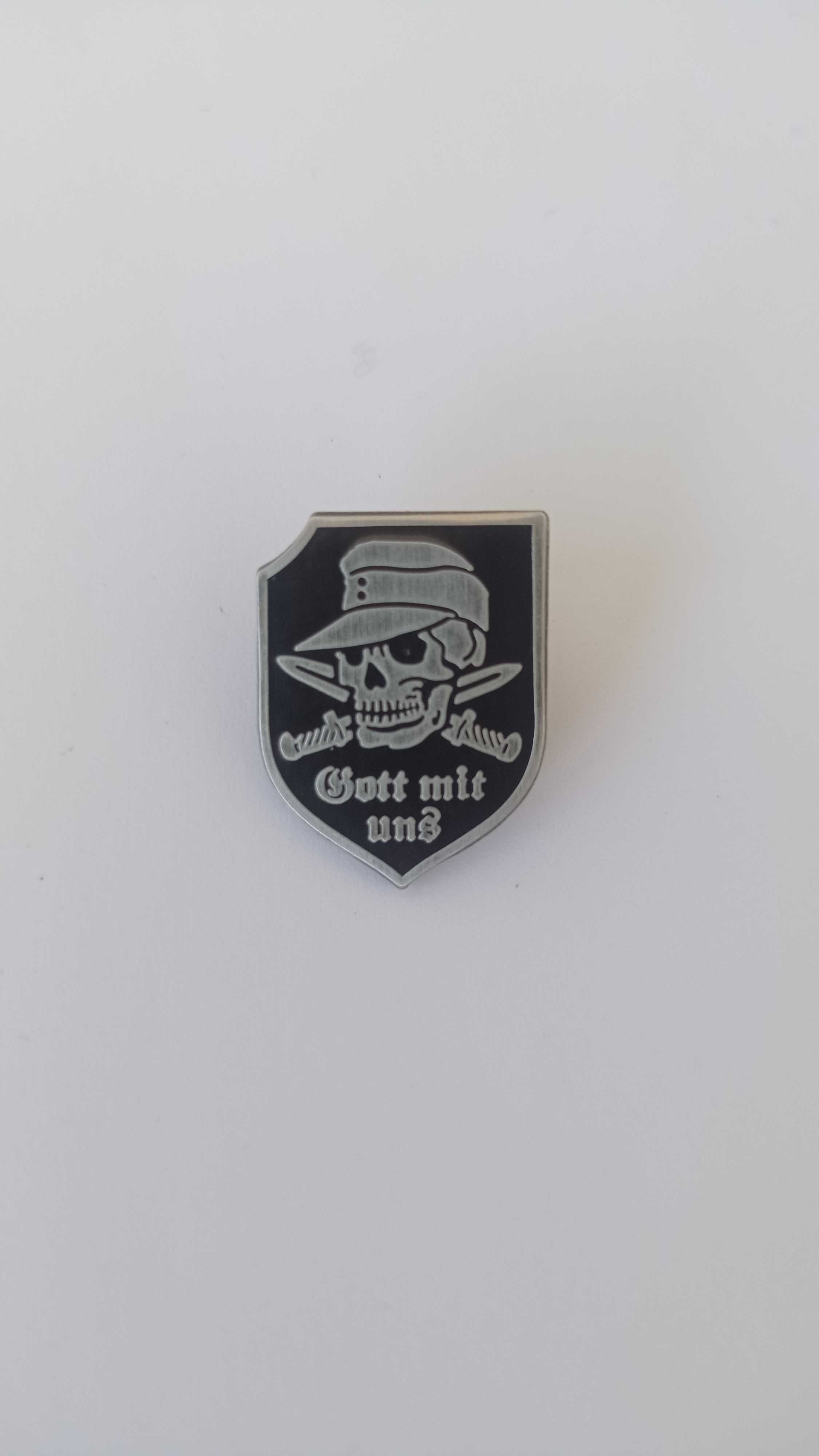 Artigo de coleção Pin God Whit us novo