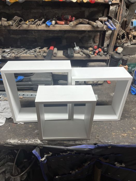 Półki drewniane z ikea