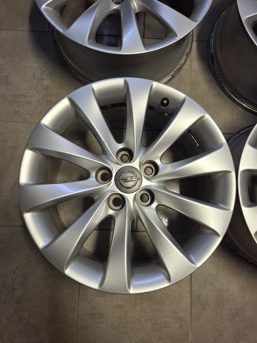 Felgi aluminiowe Opel Insignia 5x120 18 cali