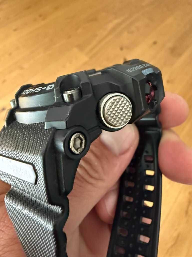 Zegarek Casio G-Shock GWG-1000-1A3JF Mudmaster Multiband 6 Radio Solar