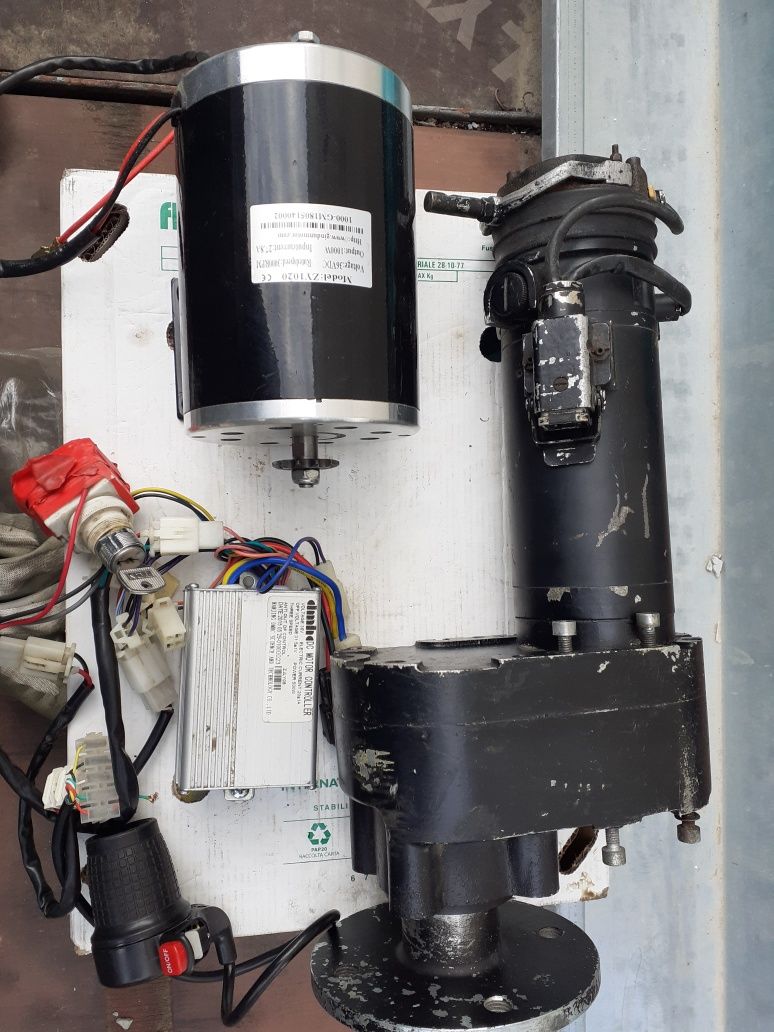 Części do silnika do roweru spalinowy i elektrycznego. i hulujnogi.