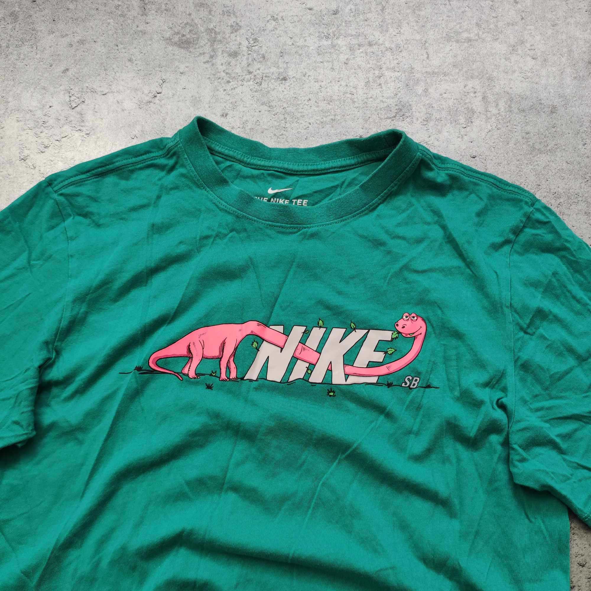 MĘSKA Koszulka PREMIUM Nike Zielona SB Skatebarding Dino Nadruk Logo