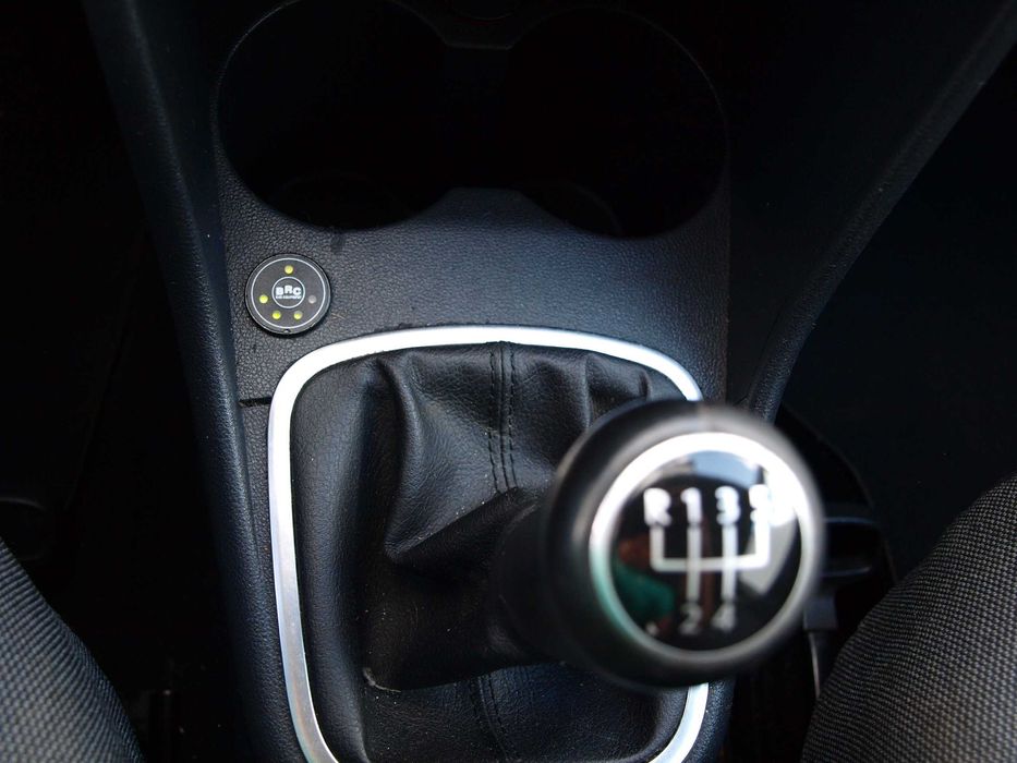 Wypożyczalnia Aut Wynajem Samochodów VW Polo 1.4B+LPG Bardzo Ekonomicz