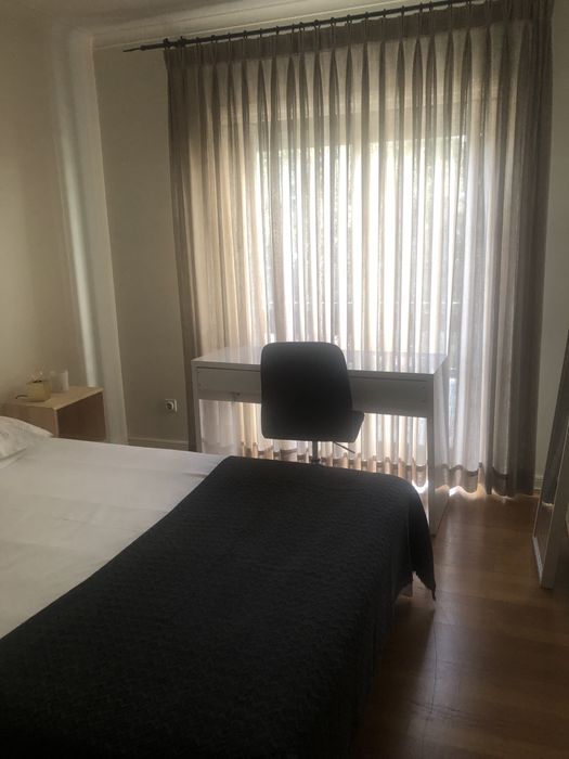 Quarto perto da universidade católica