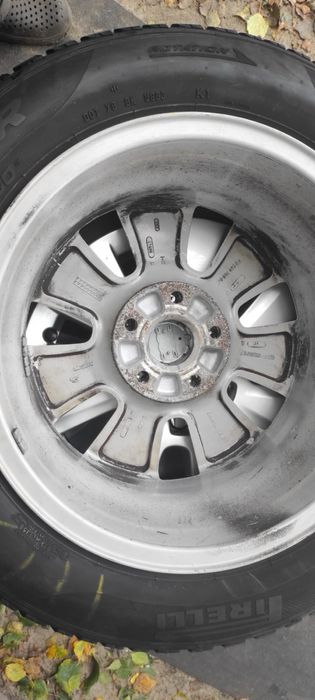 Легкосплавні диски r16 5x112 з зимовою гумою Pirelli