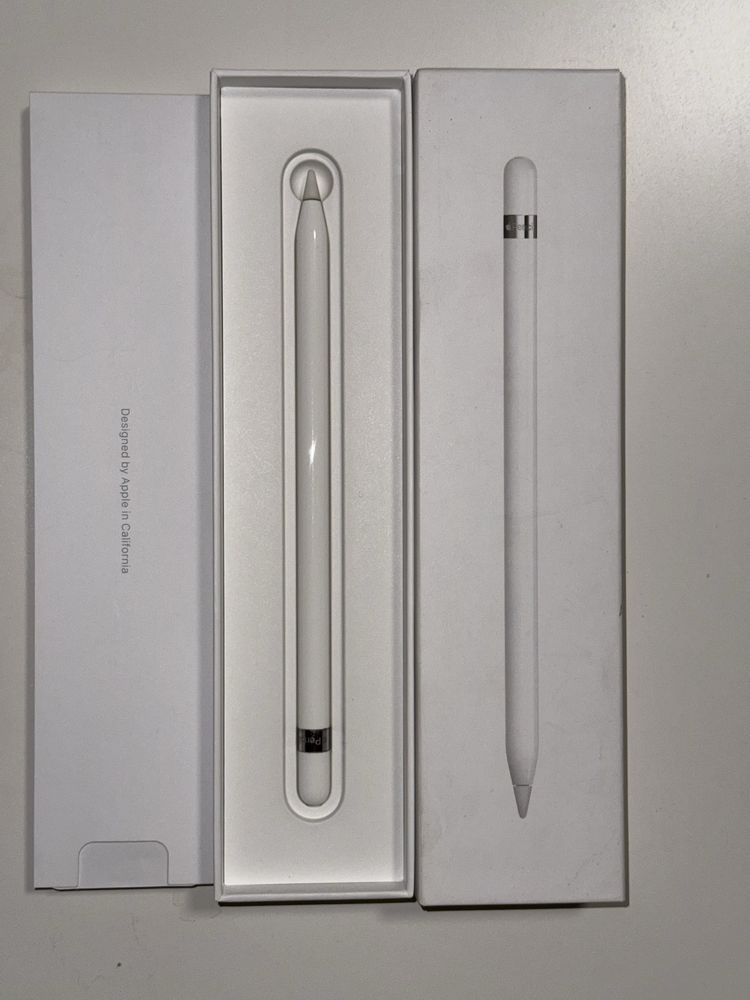 iPad 8. generacji (2020) 32 GB + Apple Pencil 1 generacji + etui