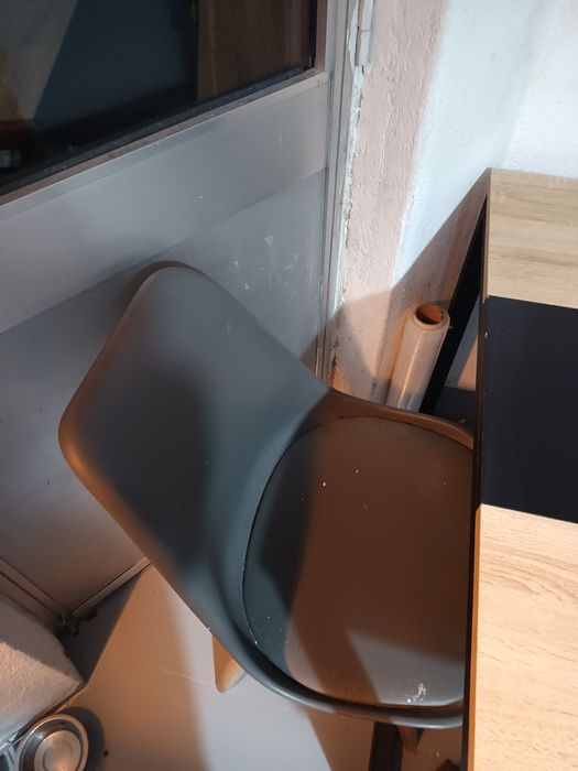 Mesa de cozinha e 3 cadeiras