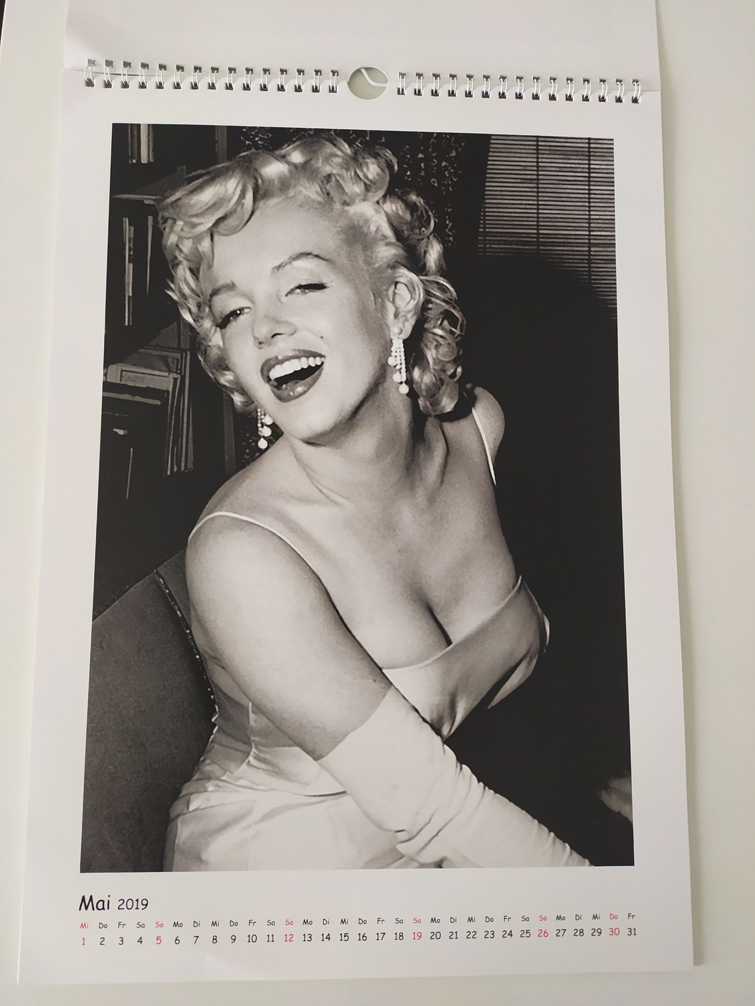 Marilyn Monroe kalendarz rozmiar  29,5x42