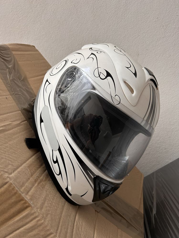 Vendo capacete tamanho M