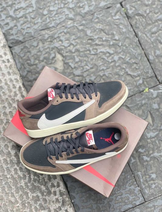 "Buty sportowe Jordan_1_Retro_High_OG_SP_Travis_Scott_Mocha r.46