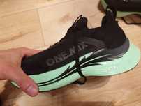 Buty do biegania onemix carbon rozmiar 41