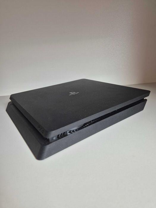 Konsola Sony PlayStation 4 slim 1 TB czarny