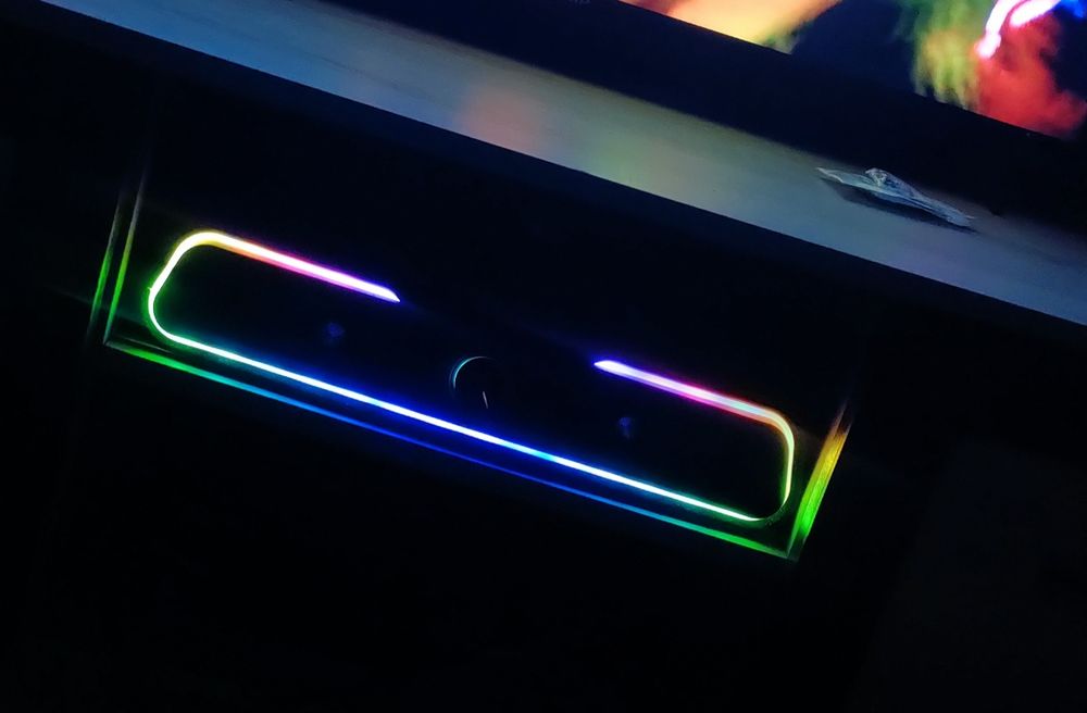 soundbar komputerowy, idealny do gier i multimediów.