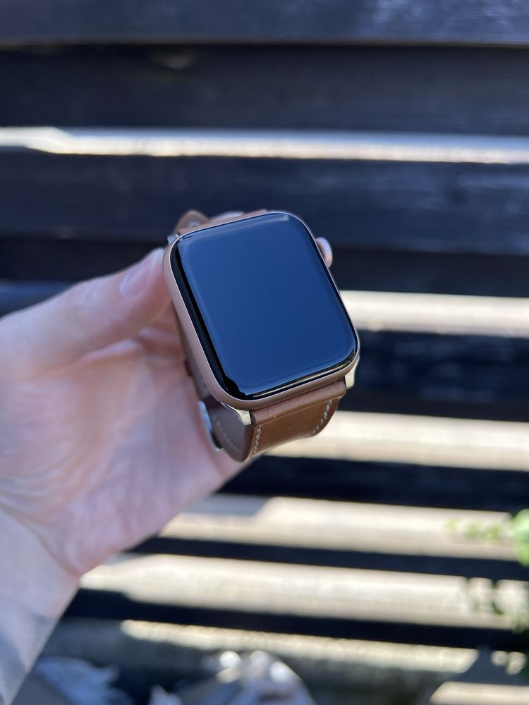 Apple Watch SE 44 mm Чудовий стан