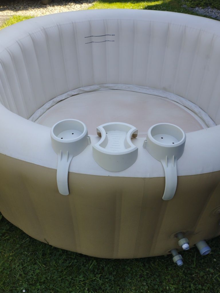 Jacuzzi dmuchane