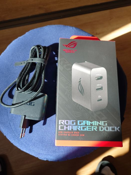 ROG Gaming charger dock