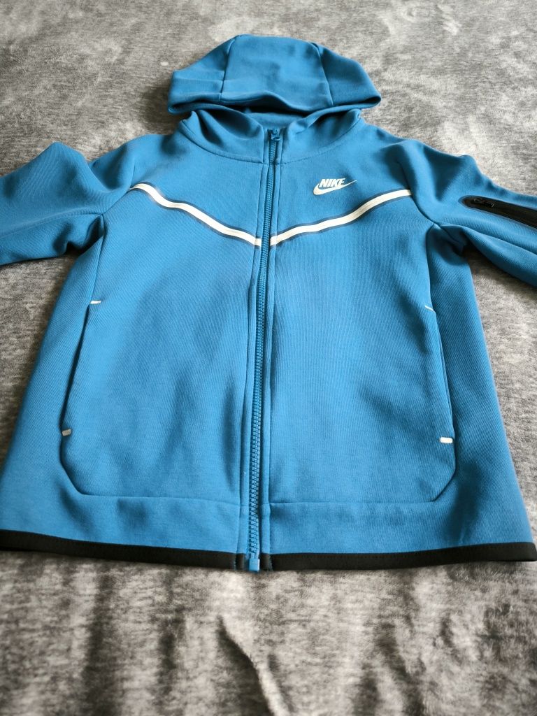 Bluza chłopięca NIKE rozm.M/ 137-147 cm