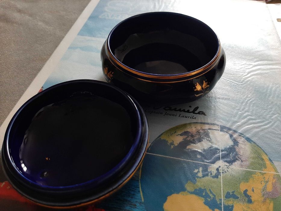 Guarda Jóias azul em Louça com flores em fio de ouro