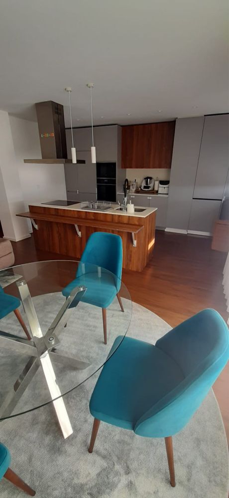 Mesa jantar e 6 cadeiras