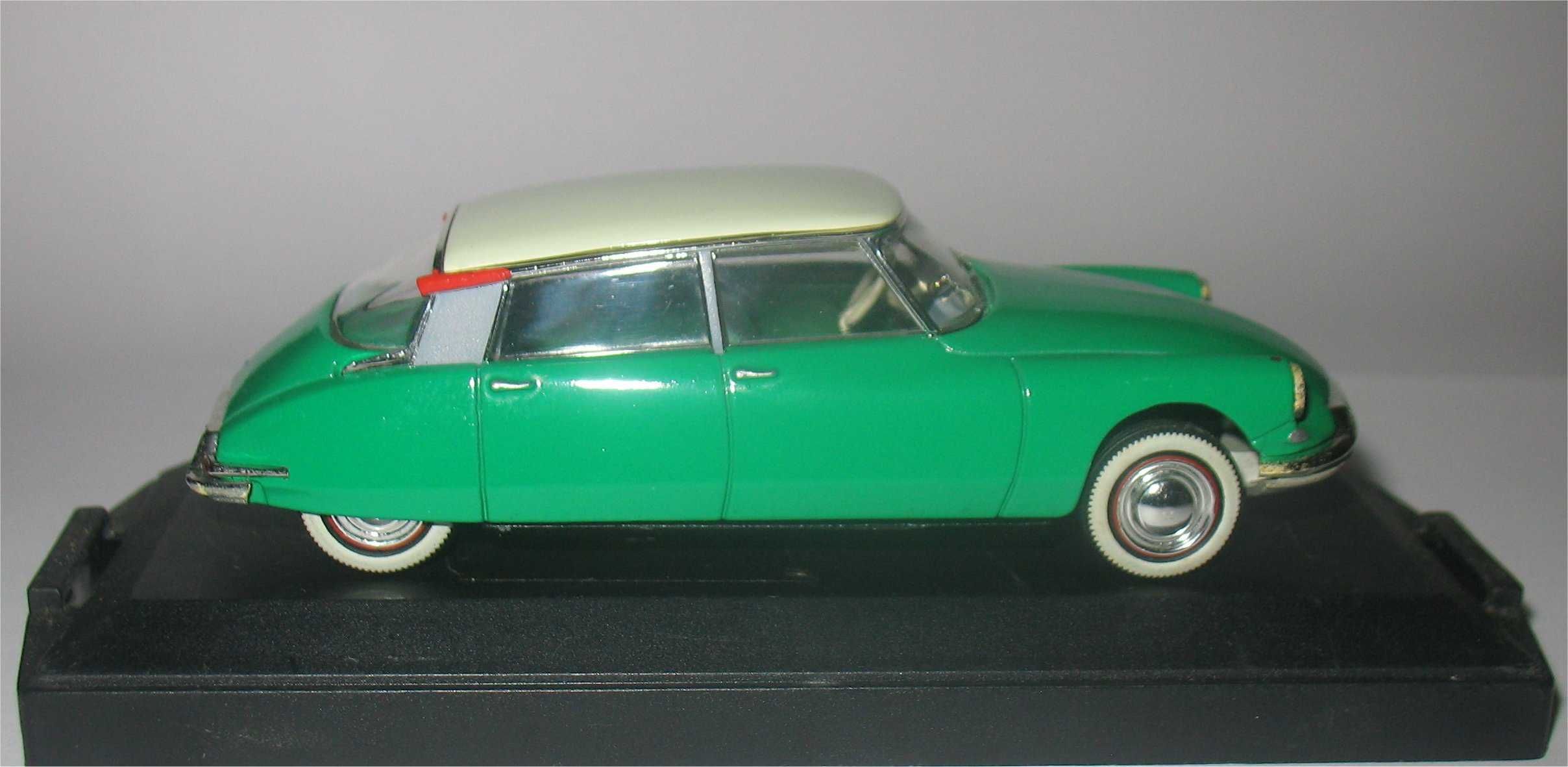 Vitesse - Citroen DS19 - 1956