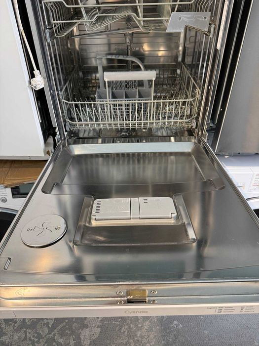 Посудомийна машина б/в Cylinda Розмір: 60/60/60 Вмонтована #07445