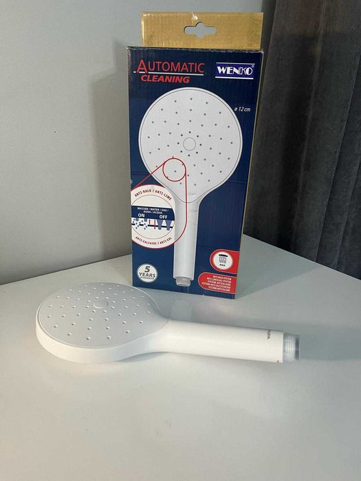 Słuchawka prysznicowa z automatycznym czyszczeniem