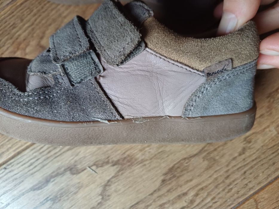 Sprzedam buty dziecięce Mrugała rozmiar 28