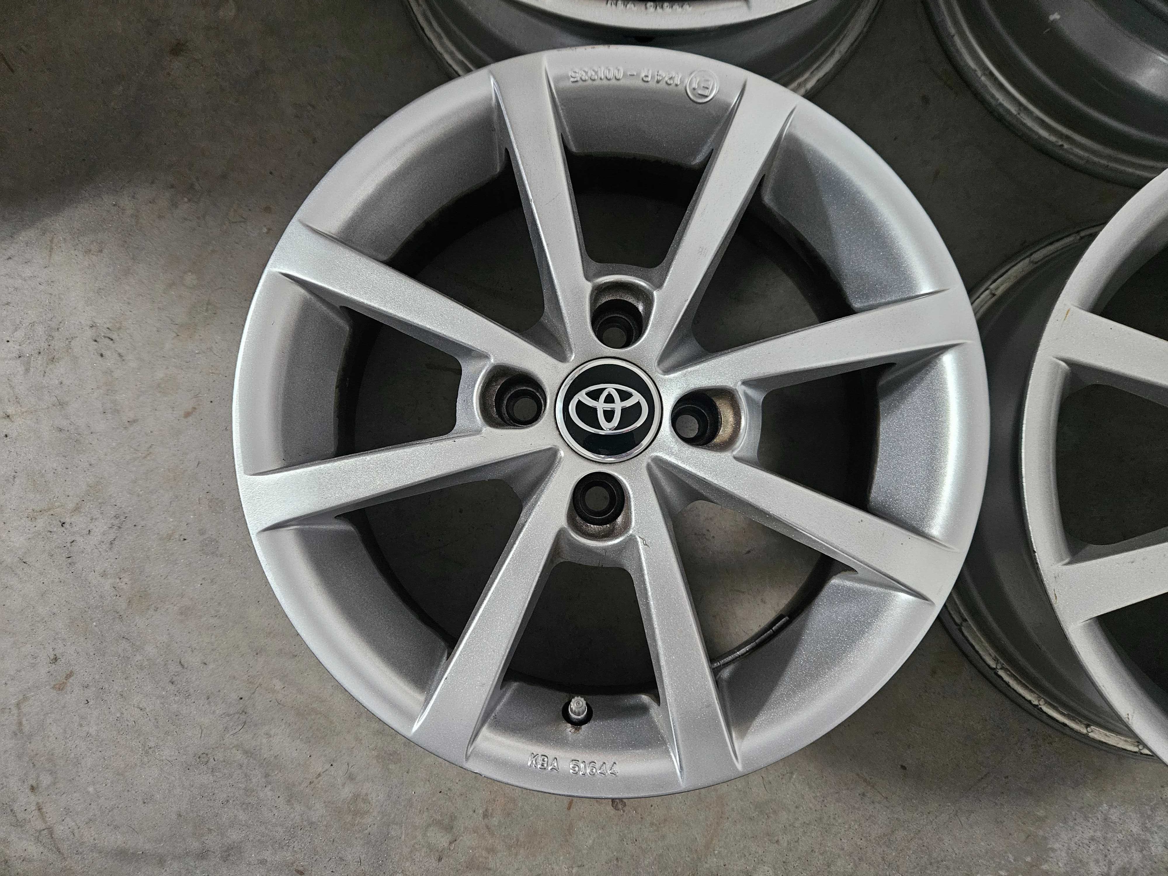 Alufelgi 15" Toyota Yaris Aygo Corolla Suzuki Ignis Swift Alto 4x100