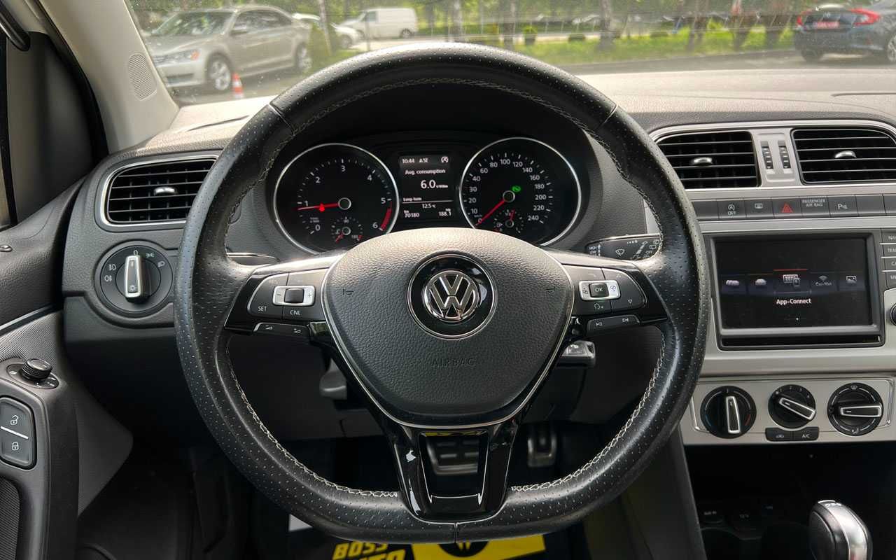 Volkswagen Polo 2015