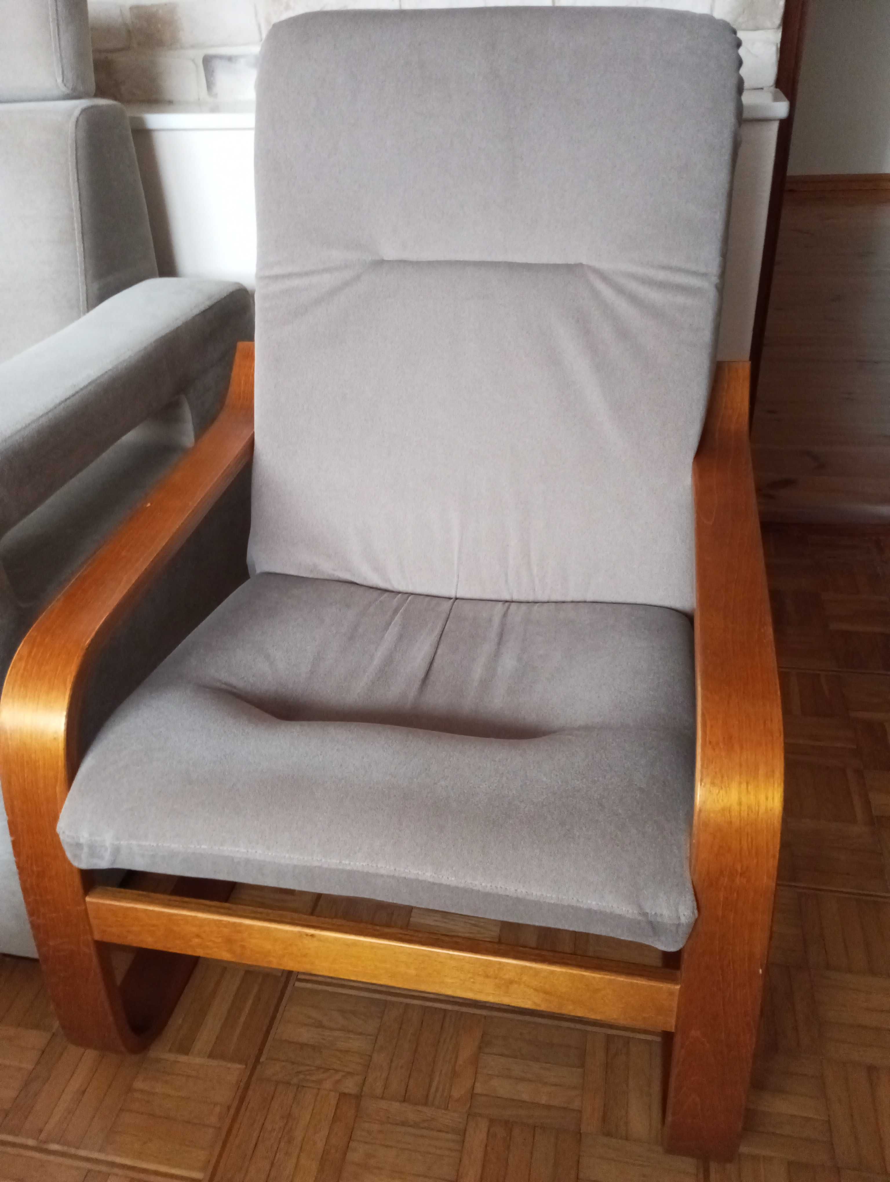 Zestaw mebli pokojowych z końca lat 80. Solidne. Stan bardzo dobry.