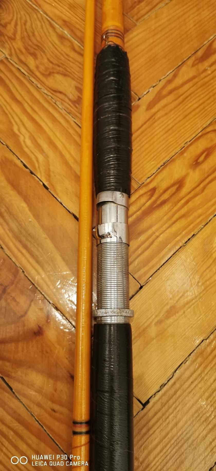 Canas de surfcasting da marca sportex, com  4, 50 em 2 partes