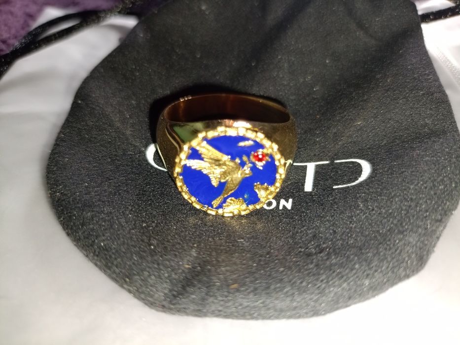 Перстень-печатка «Ласточка» с эмалью (золото)