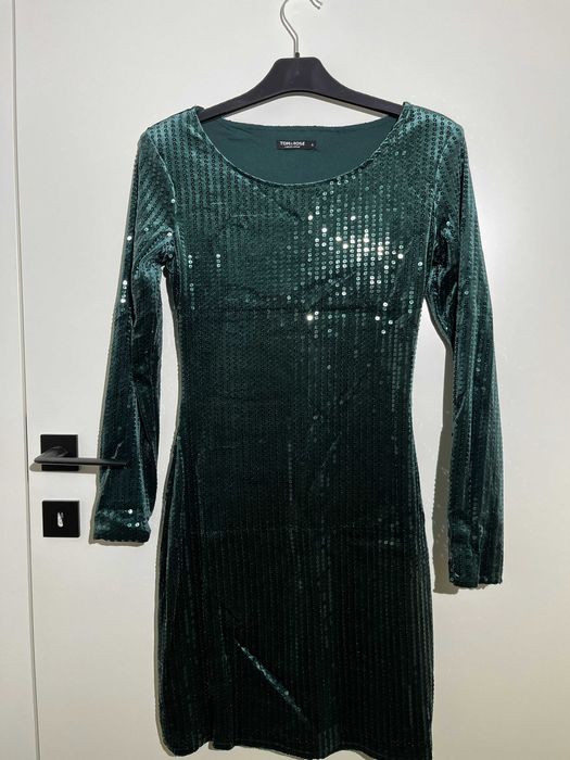 Sukienka butelkowa zieleń z cekinami, rozm. S