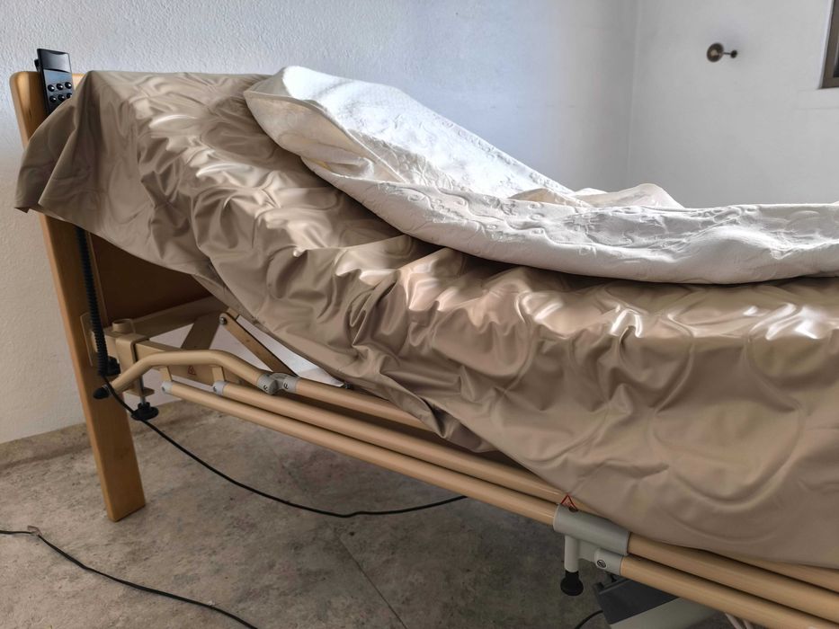 Cama articulada eléctrica