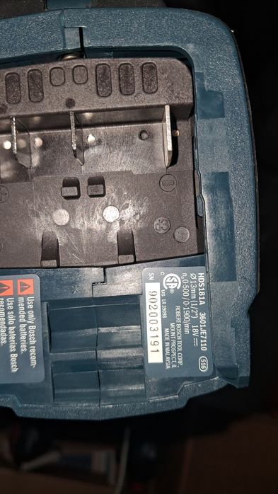 Продам акумуляторний набір шуруповертів Bosch 239