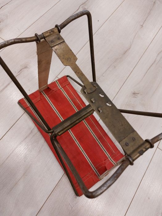 Składany stołek Rydel z czasów PRL taboret