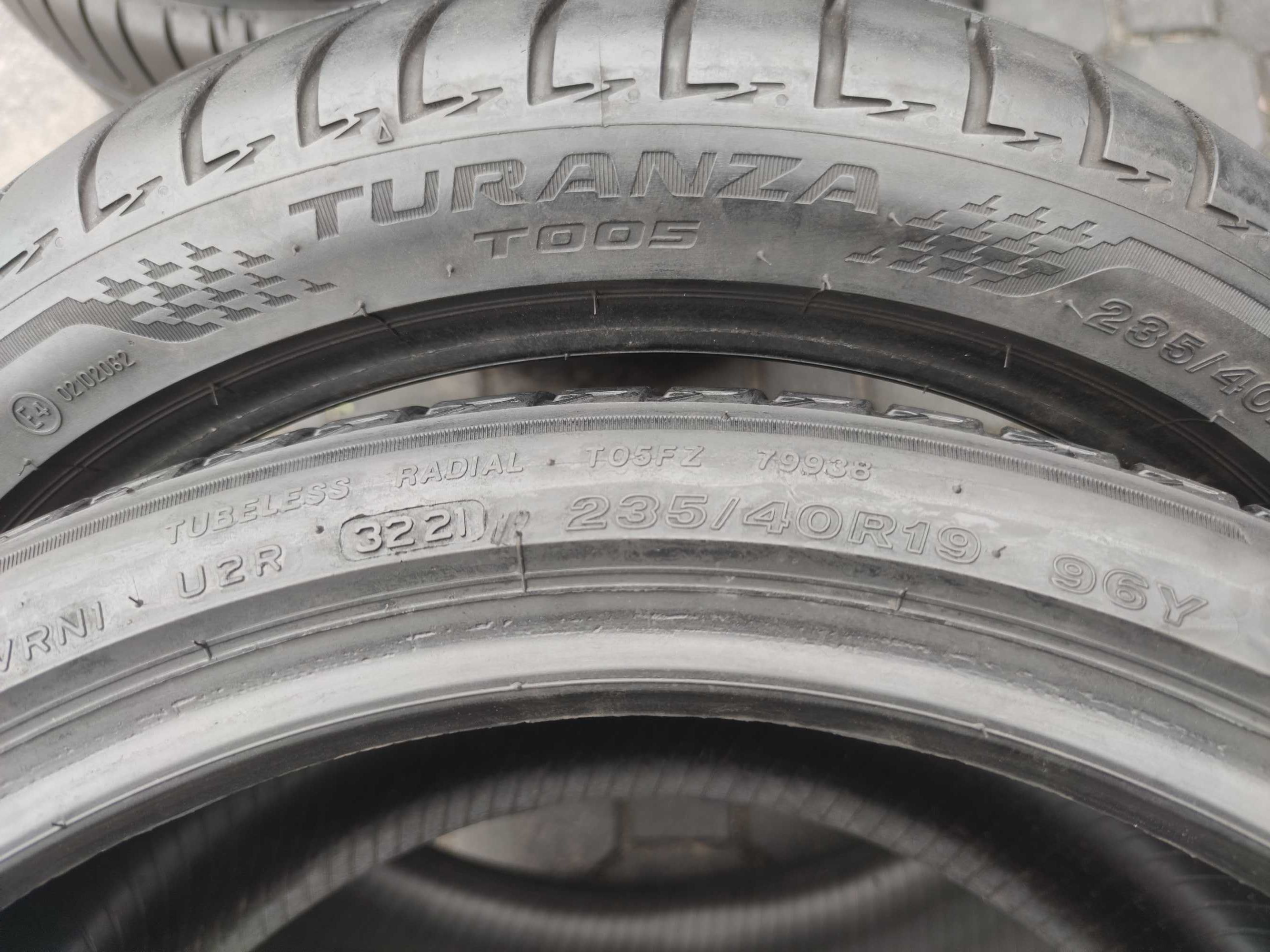 Opony 235/40 R 19 Bridgestone Turanza T005 Jak Nowe