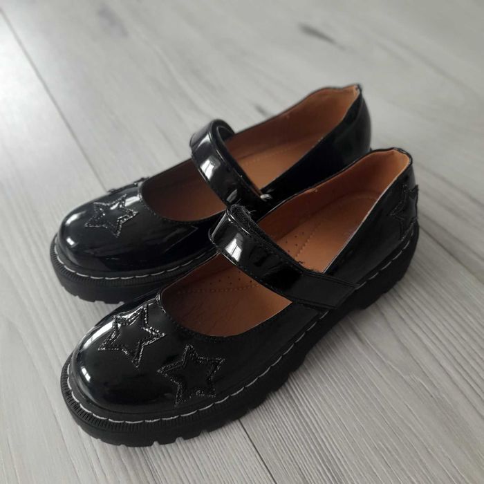 Туфлі ,туфельки ,взуття для дівчинки