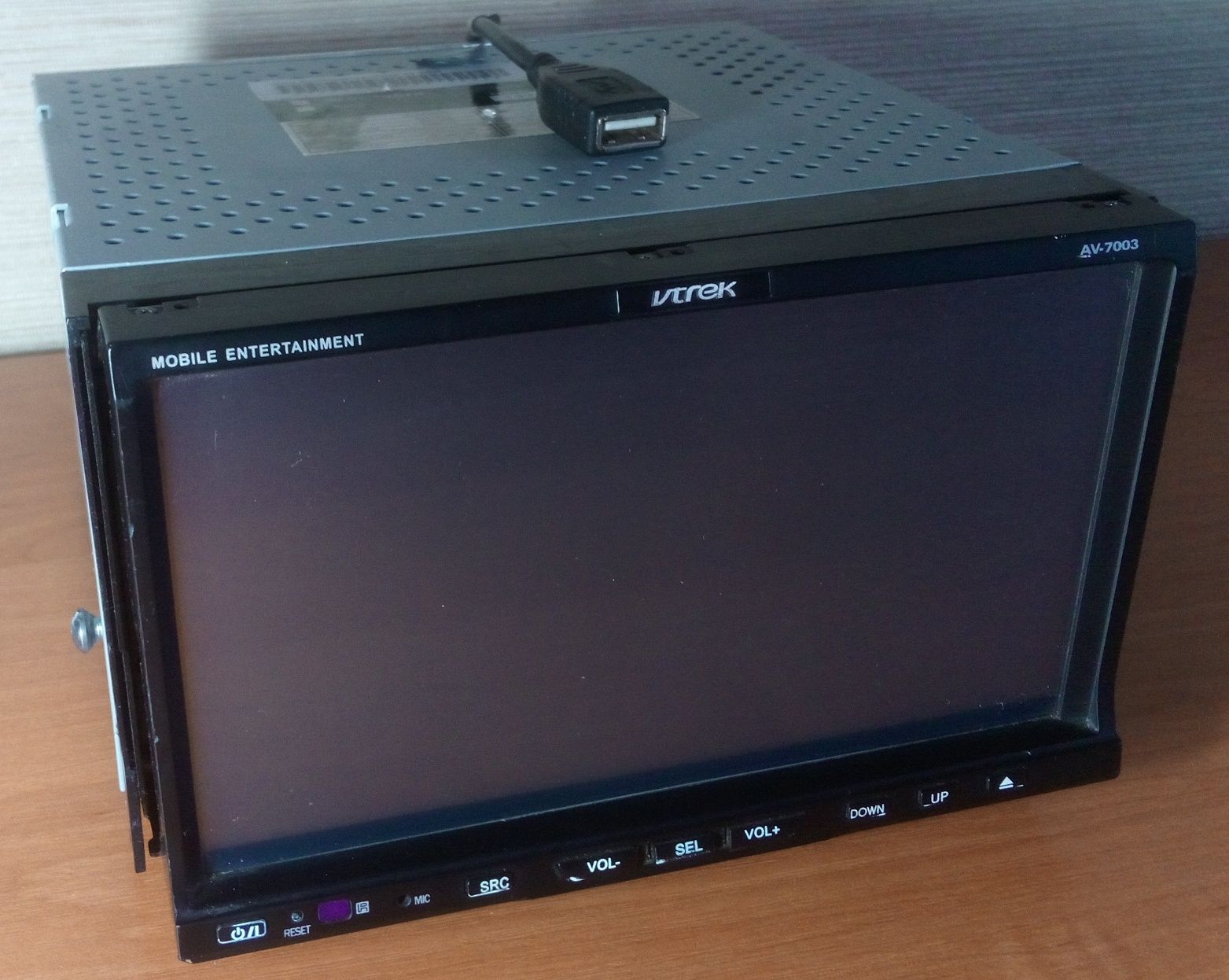 Медиастанция СD/DVD-магнитола 2-DIN Vtrek AV-7003 4x45 Вт USB Bt GPS,