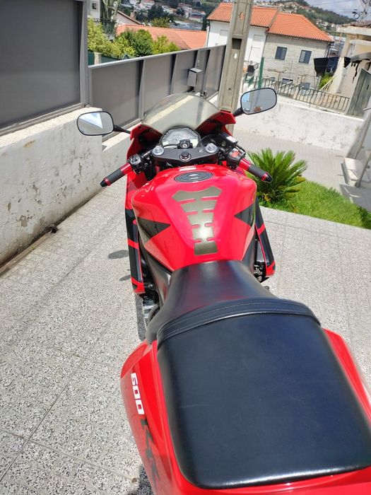 Honda cbr 600 rr.