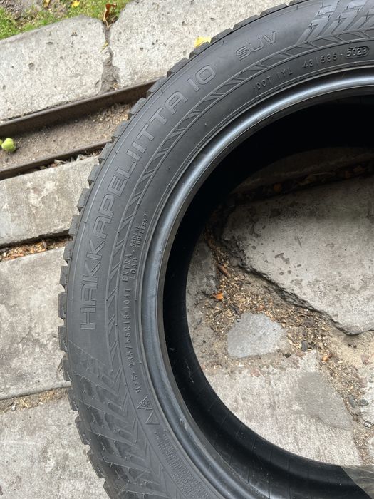 Резина зимова 235 55 r18 nokian