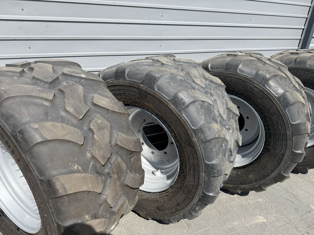 Komplet 4 kół 560/45R22.5 8 szpilek radialne jak nowe 560/45/22.5