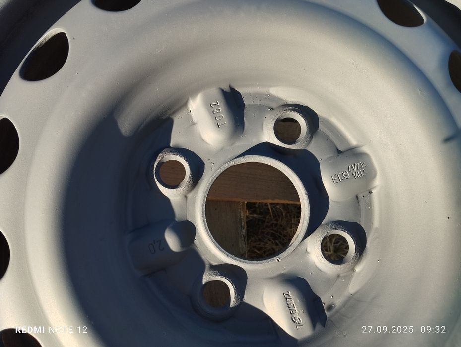 Felgi stalowe 14 Toyota Yaris 4x100  4 szt