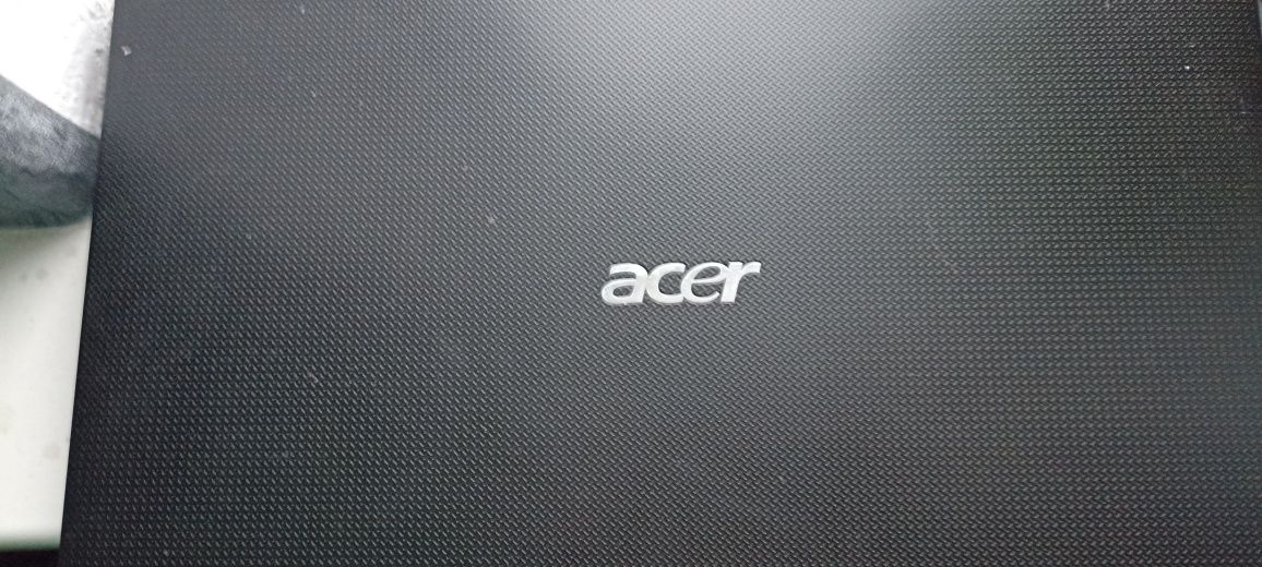 Ноутбук acer inel i5 DDR 3 6gb HDD 500gb